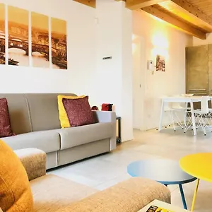 Stepandgo Navigli Milano