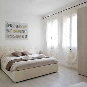https://ca-dea-gondoea.hotelinveneto.com