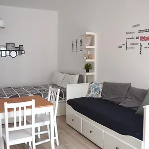 https://astesani-studio-1.italymilanhotels.net