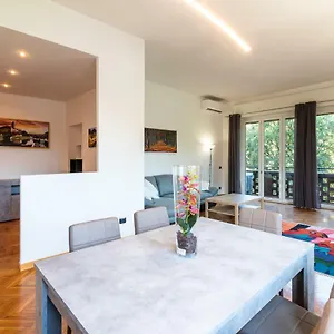 Apartment Vittoria 4
