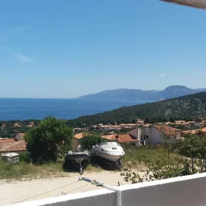  Apartment Mansarda Tuttavista Italien