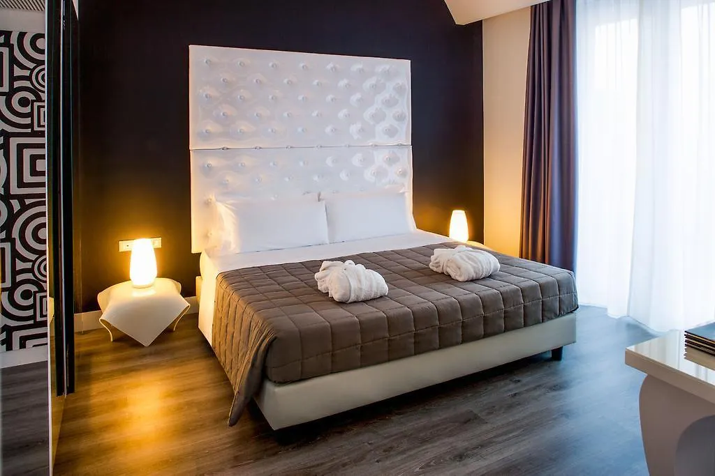 Hotel Da Vinci Milano 4*,