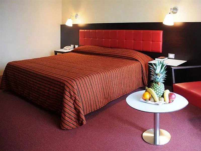 Hotel Da Vinci Milan 4*,